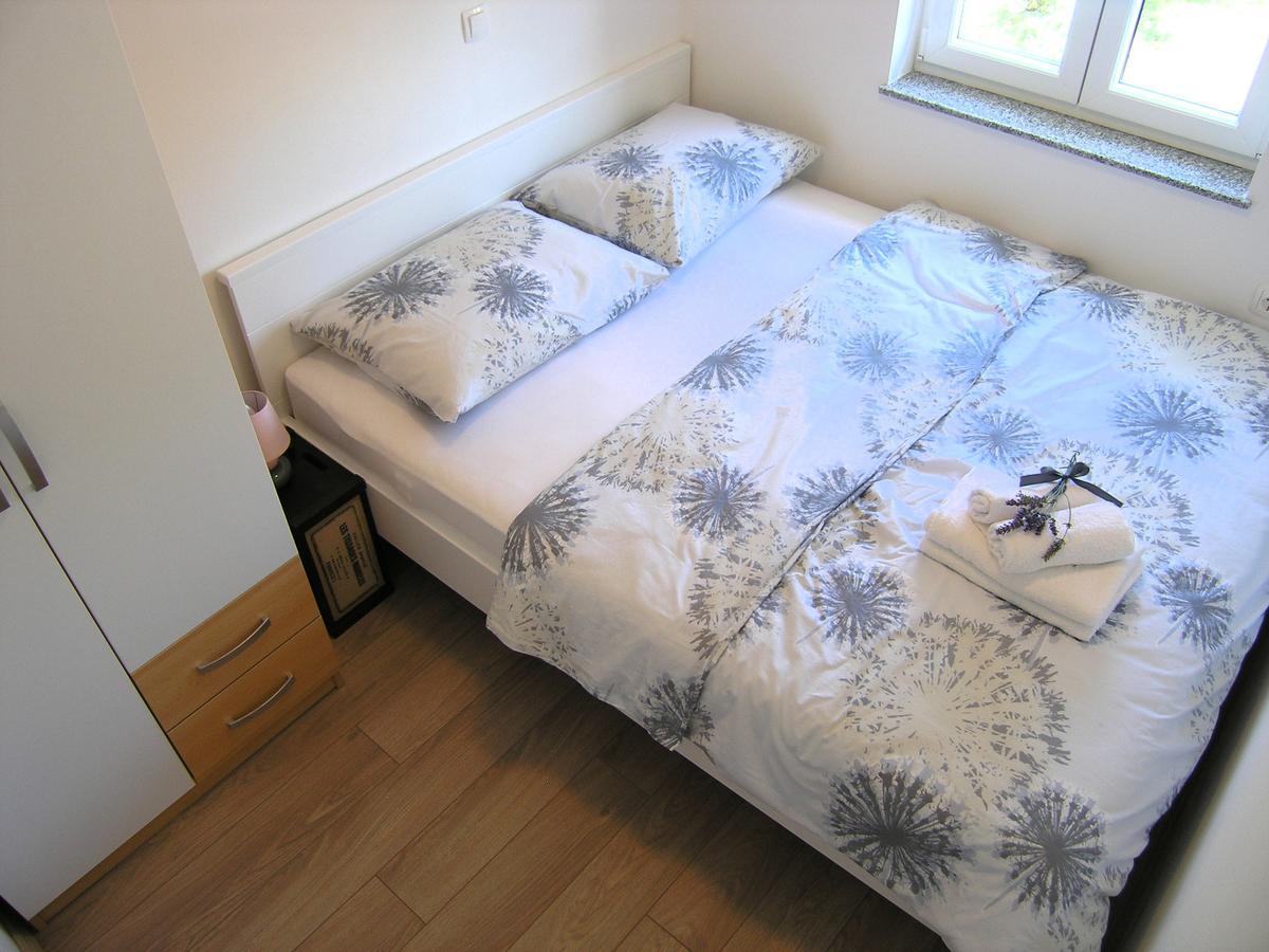 Apartman Danijel 크르크 외부 사진