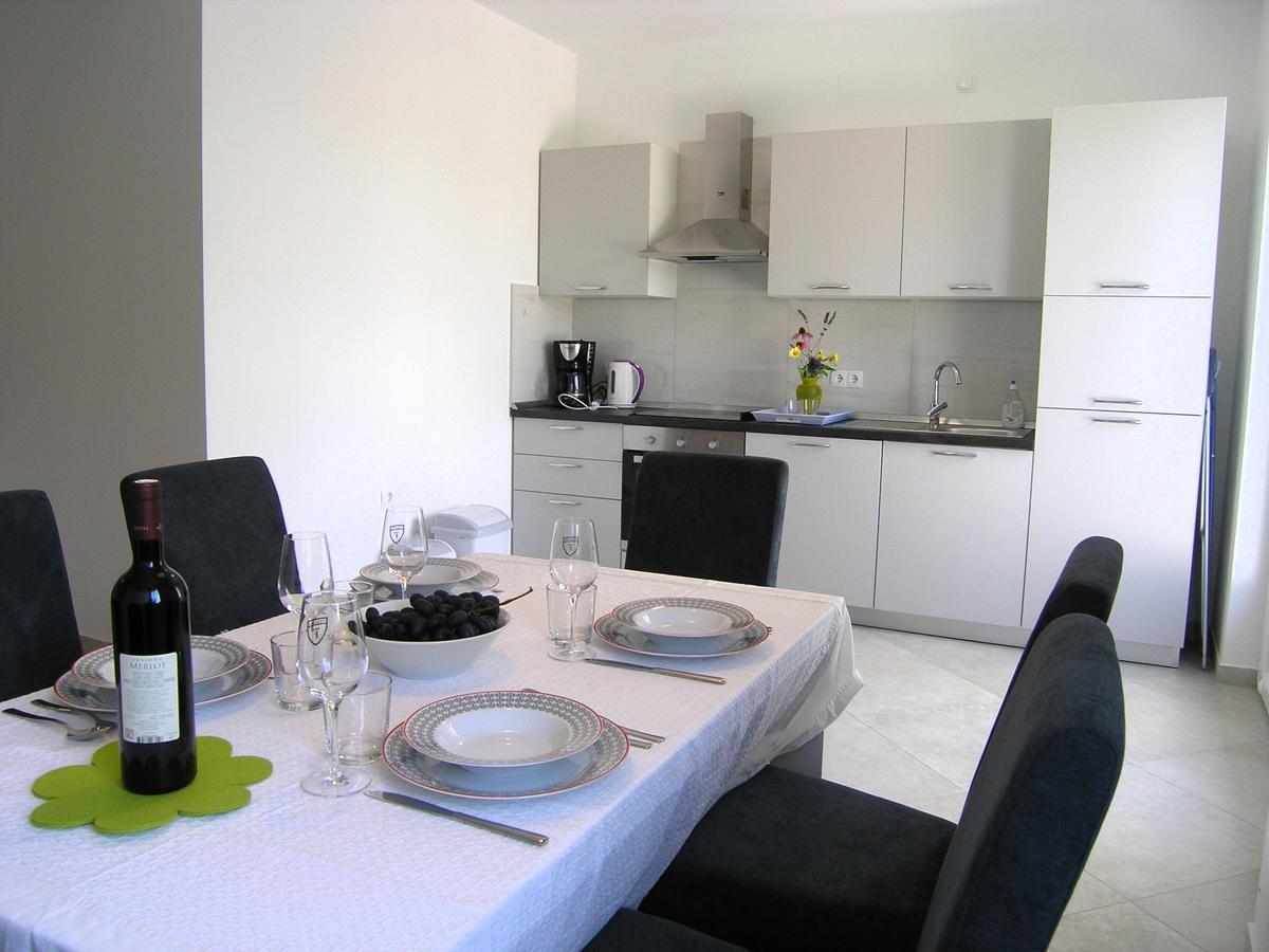 Apartman Danijel 크르크 외부 사진